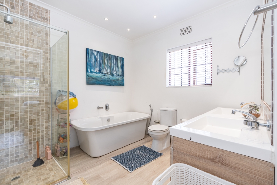 3 Bedroom Property for Sale in Pinelands Western Cape